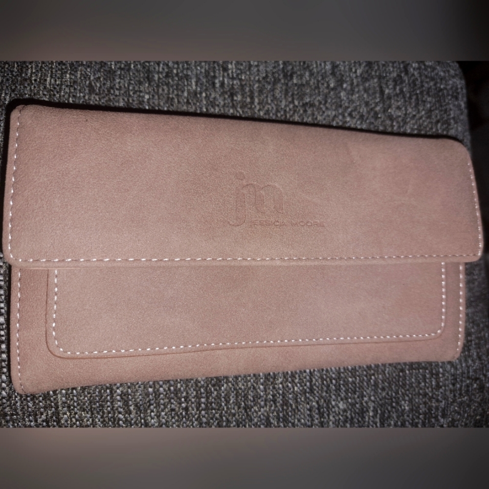Jessica Moore wallet